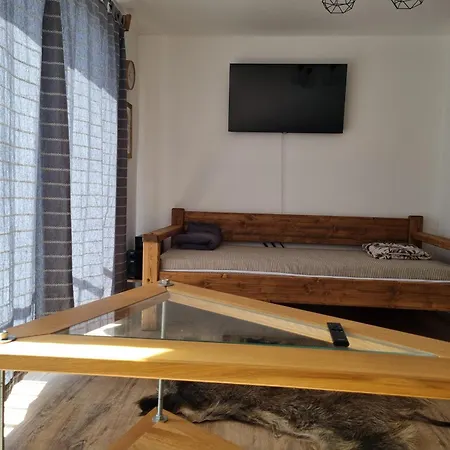 Hannzi Hurka 아파트 *